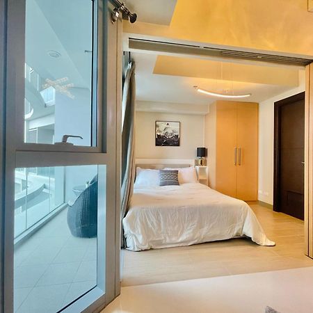 Uptown Parksuites Bgc Taguig Extérieur photo