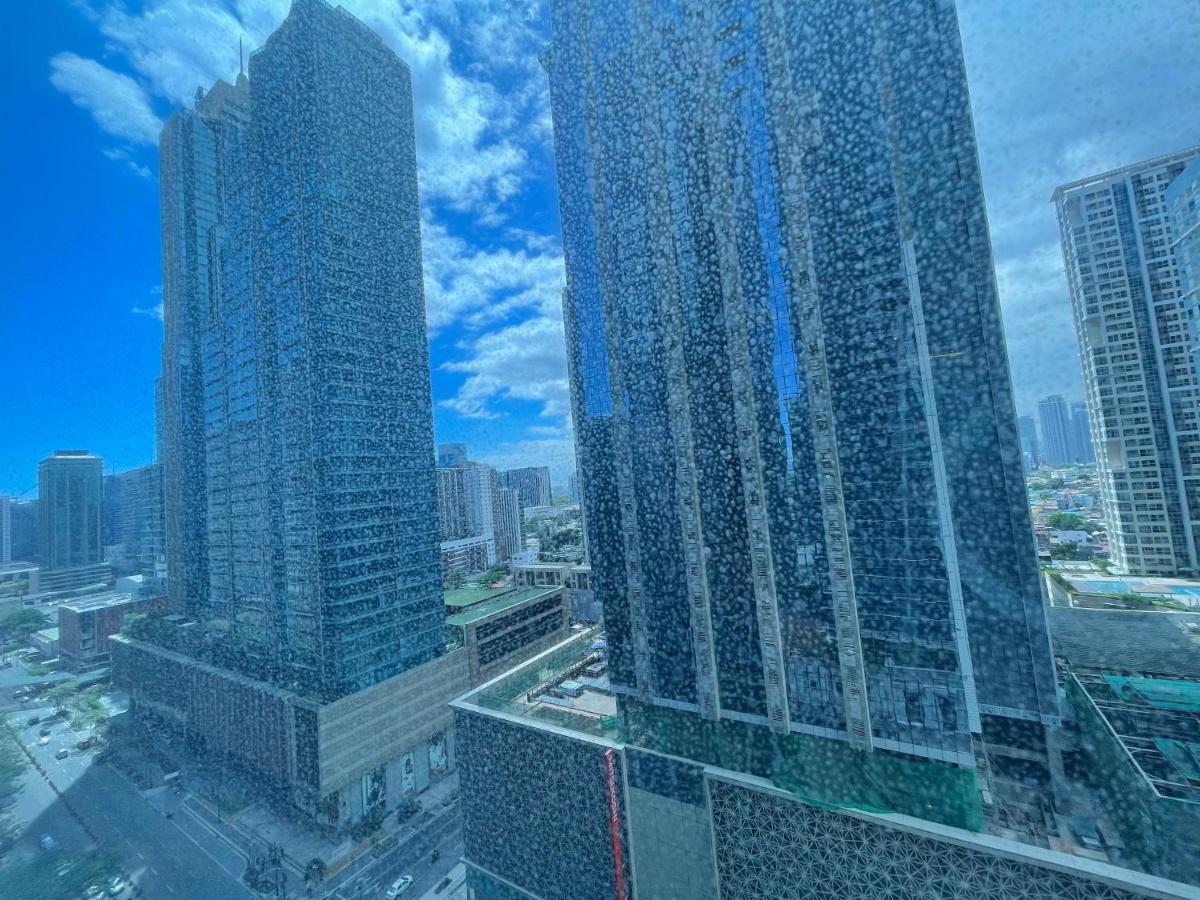 Uptown Parksuites Bgc Taguig Extérieur photo
