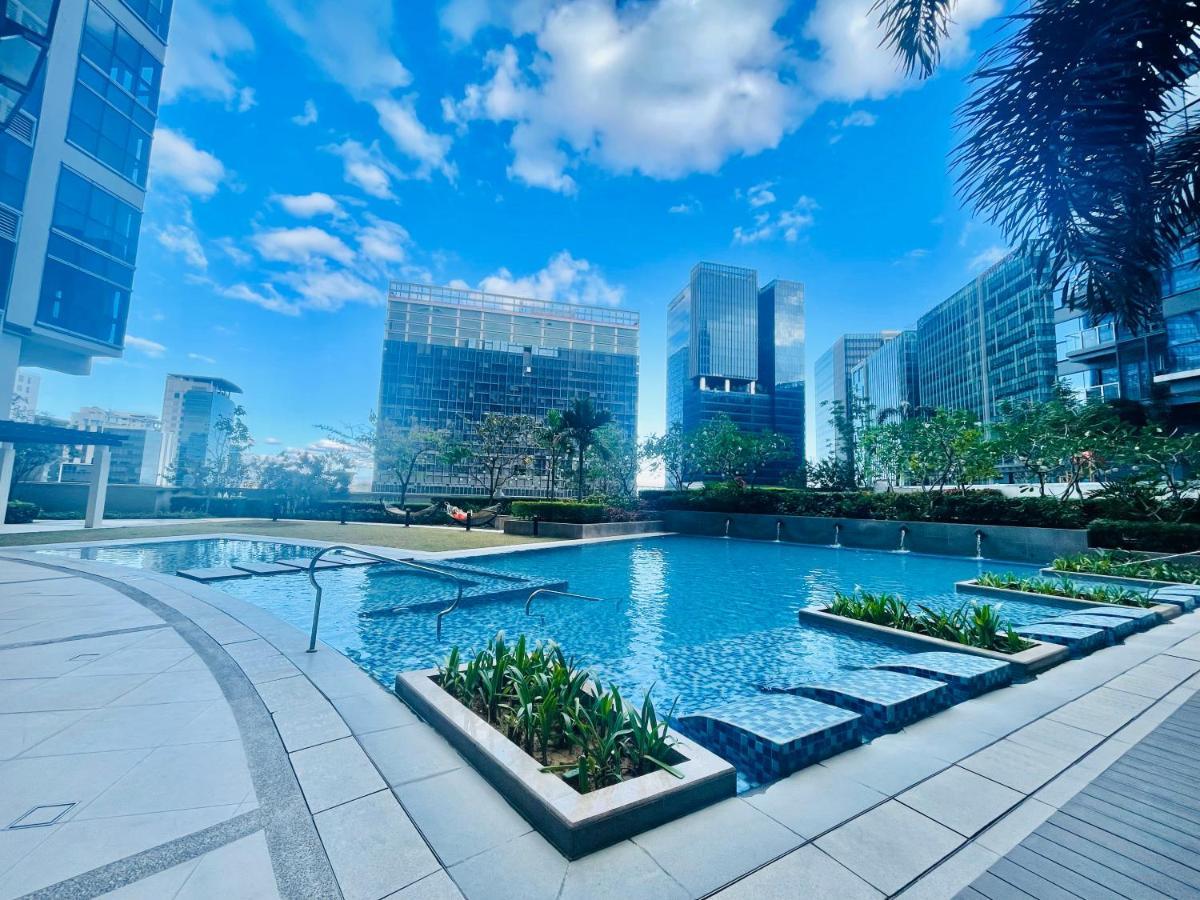 Uptown Parksuites Bgc Taguig Extérieur photo