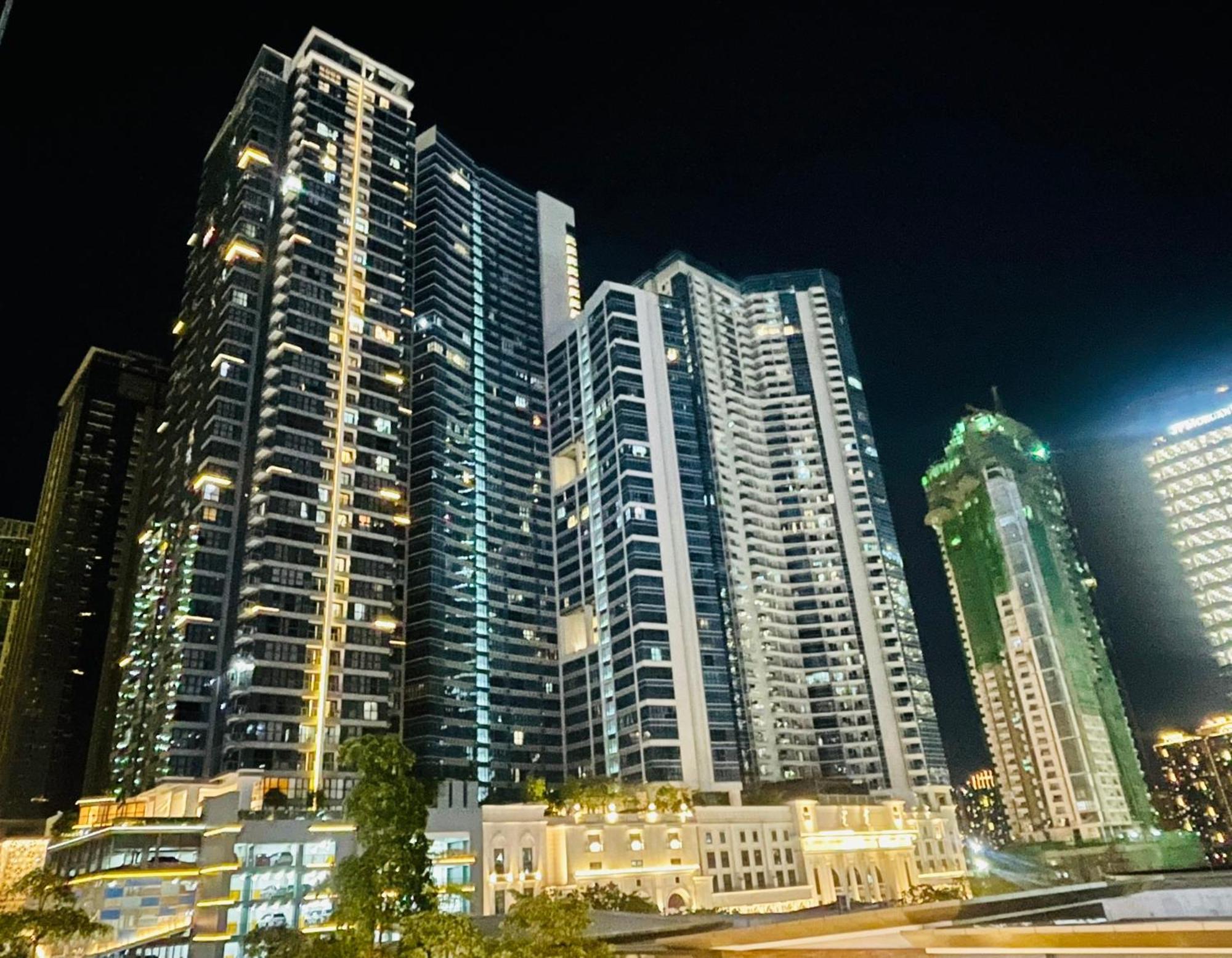 Uptown Parksuites Bgc Taguig Extérieur photo