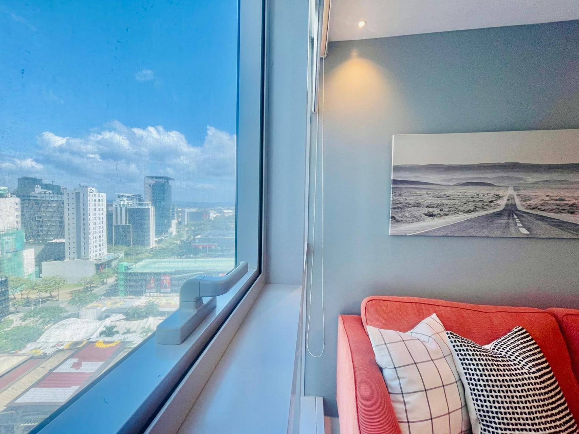 Uptown Parksuites Bgc Taguig Extérieur photo