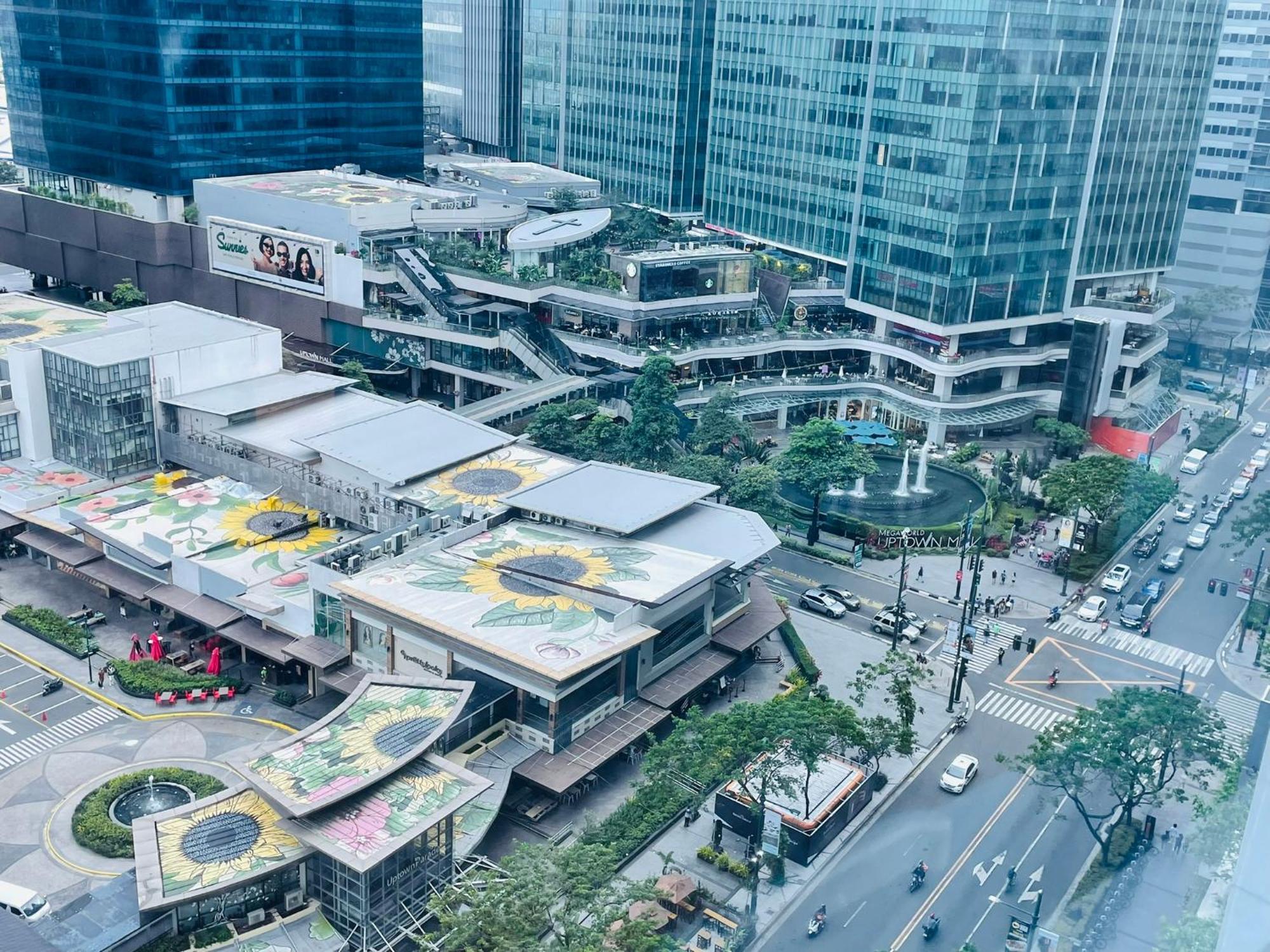 Uptown Parksuites Bgc Taguig Extérieur photo