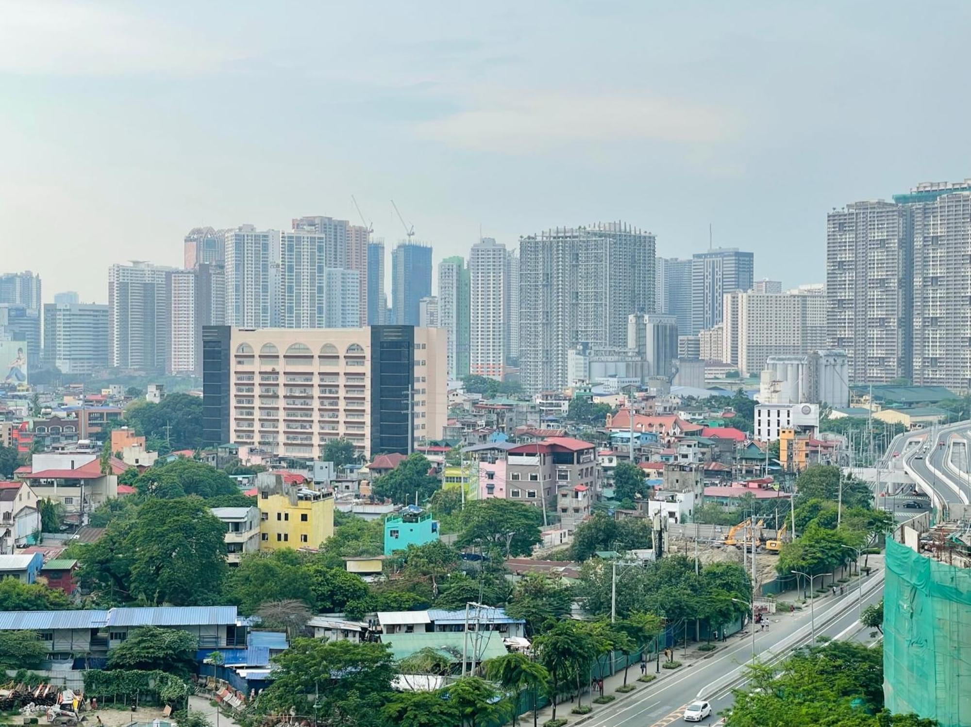 Uptown Parksuites Bgc Taguig Extérieur photo